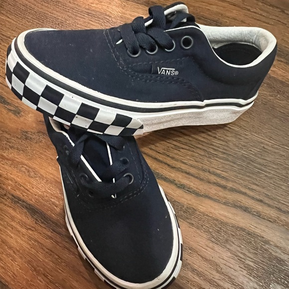 Size 11K NEW Toddler Vans - Picture 2 of 2